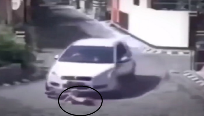  viral video: चिमुकलीच्या अंगावरून गेली गाडी.. अपघाताचा थरकाप उडवणारा व्हिडीओ व्हायरल 