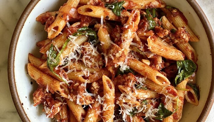 वजन वाढेल म्हणून पास्ता खात नाही? तर हा हेल्दी पास्ता नक्कीच ट्राय करा