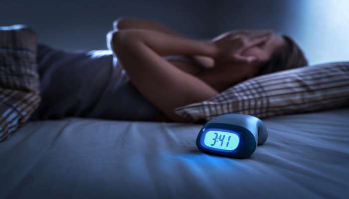 Health TIps:रात्री तुम्हालाही  होतोय का हा त्रास..करून पहा या Poses