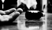 हातात सल्फासच्या गोळ्या, चेहऱ्यावर हास्य; 3 मुलींनी संपवलं आयुष्य