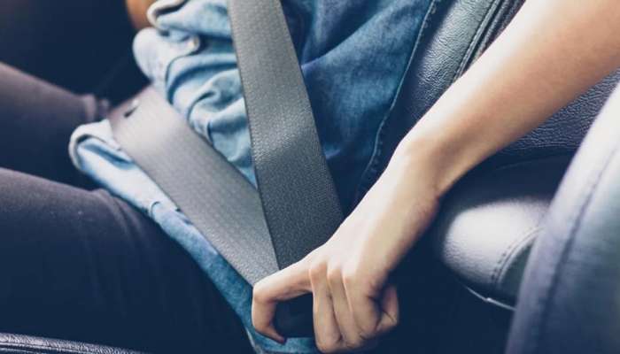 Seat Belts : वाहन चालकांसाठी महत्त्वाची बातमी, &#039;हा&#039; नियम पाळला नाहीतर उद्यापासून पोलीस फाडतील पावती... 