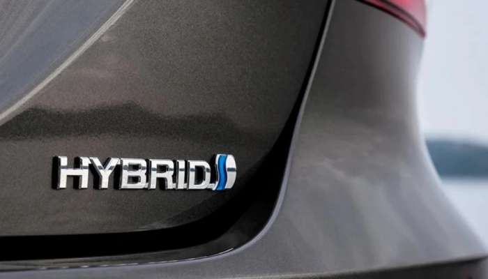 Hybrid Car म्हणजे काय? कसं काम करते? जाणून घ्या संपूर्ण माहिती