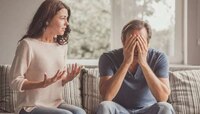 Relationship Tips: पतीच्या 'या' 4 गोष्टींचा पत्नीला येतो राग, तुम्ही ही करतात का अशी
