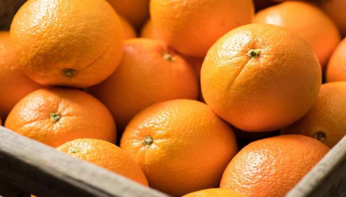 Orange Benefits : रोज एक संत्र खाल्यानं होतात 'हे' फायदे