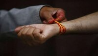 'या' राशीच्या लोकांनी कधीच धारण करू नका लाल रंगाचा धागा, होईल नुकसान!