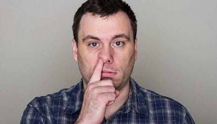 Nose Picking: तुम्हालाही एकांतात नाकात बोट घालण्याची सवय असेल तर आजच बदला, कारण....