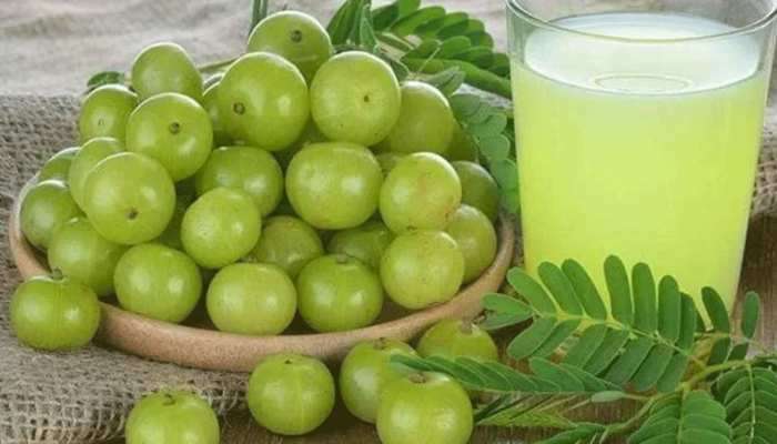Eye Care Juice: डोळ्याची दृष्टी आणि रोगप्रतिकारशक्ती वाढवतो आवळ्याचा रस, असा करावा वापर