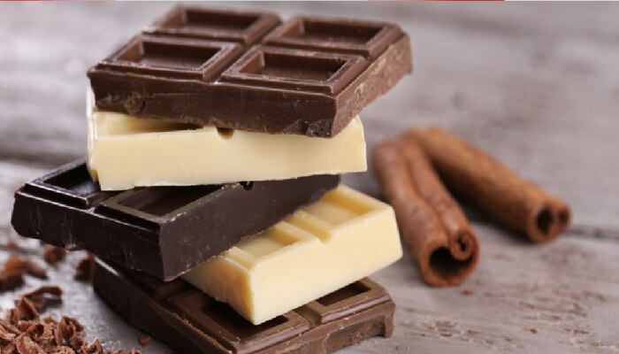 चॉकलेटच्या गोदामात काम करता करता दहा लाख रुपयांच्या चॉकलेटची चोरी, बीडच्या अंबाजोगाईतील प्रकार