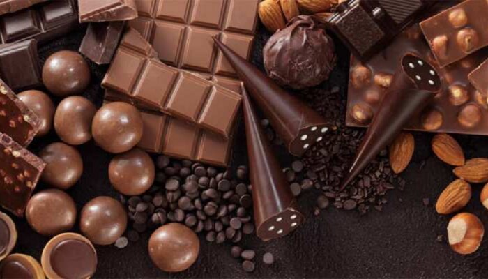 10 लाख रुपयांच्या चॉकलेट्सची चोरी, आंबेजोगाईतल्या चॉकलेटचोरीचं गूढ काय?