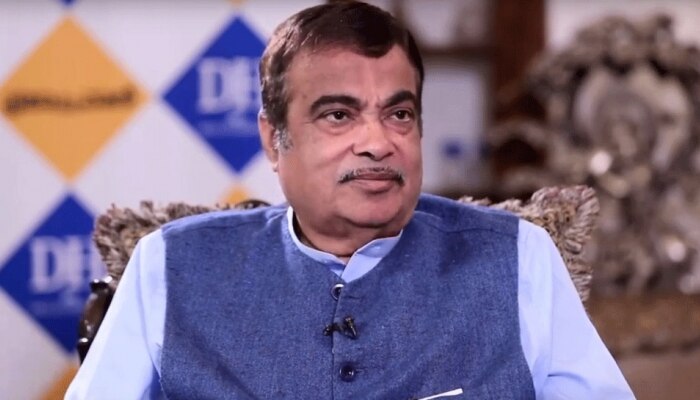 Nitin Gadkari Health : नितीन गडकरी यांची कार्यक्रमादरम्यान अचानक तब्येत बिघडली