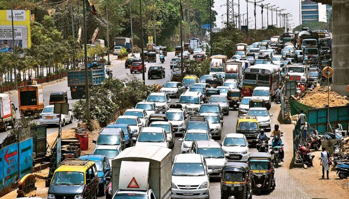 Thane Kopri Bridge : ठाणे कोपरी पूल येथे टाकण्यात येणाऱ्या गर्डर मुळे ठाणे शहरातील वाहतूक ठप्प