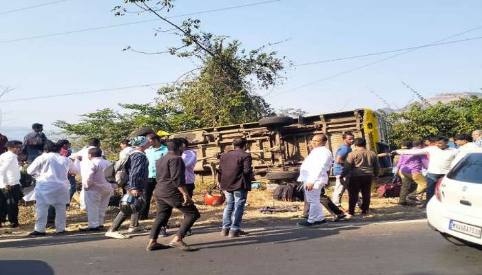 रायगडमध्ये भीषण अपघात; शिक्षकांच्या पिकनिकची बस उलटून 7 जण जखमी