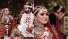 Bride Groom Video : लग्न मंडपातच नवरदेवाची दादागिरी, माहेरी गेली तर...