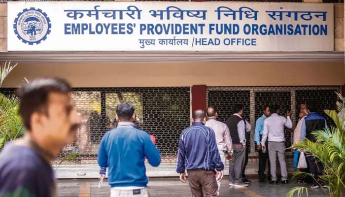 EPFO : नोकरदारांसाठी मोठी बातमी! कोट्यावधी खातेधारकांच्या खात्यात पाठवले पैसे 