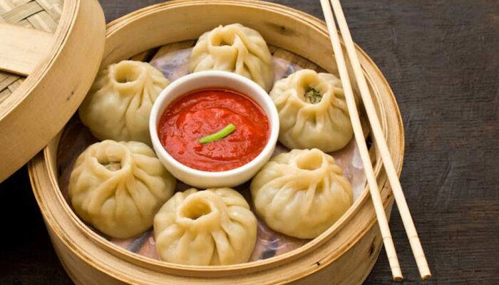 Momos Side Effects: मोमोज खाणाऱ्यांनो लक्ष द्या! अन्यथा भोगावे लागतील वाईट परिणाम