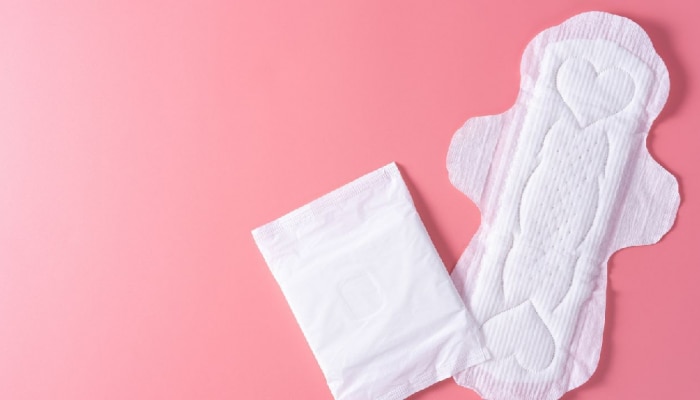 Periods असल्यावर एकाच वेळी 2 Sanitary Pads वापरणं योग्य की अयोग्य?