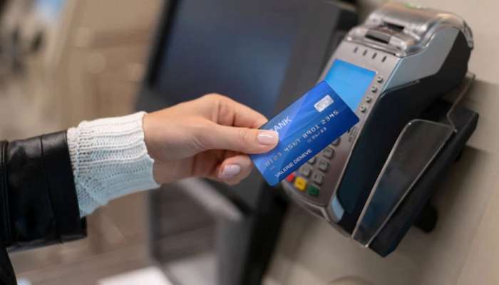 Credit Card:  सर्वोत्तम क्रेडिट कार्ड कसे निवडाल? हे सात प्रश्न करतील मदत