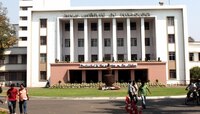 IIT मधून शिकलेल्या पोरांना लॉटरी लागली; डायरेक्ट कोट्यावधीच्या पॅकेजचा Job मिळाला
