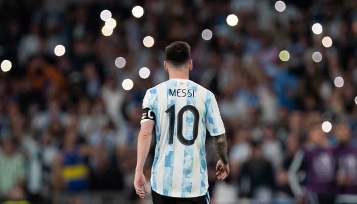 FIFA World Cup 2022 : मेस्सीनं चाहत्यांच्या डोळ्यात आणलं पाणी; अर्जेंटिना अंतिम सामन्यात जाताच हे काय ऐकायला मिळतंय? 