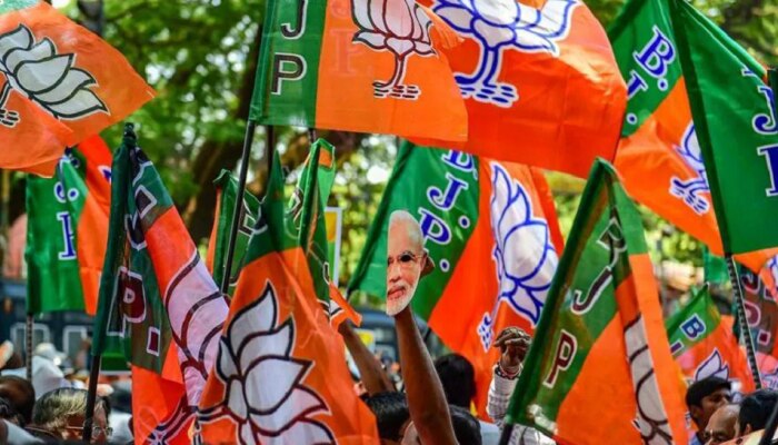 Maharashtra Politics : मविआच्या मोर्चाला उत्तर देण्यासाठी भाजपची रणनिती, उद्या माफी मांगो आंदोलन