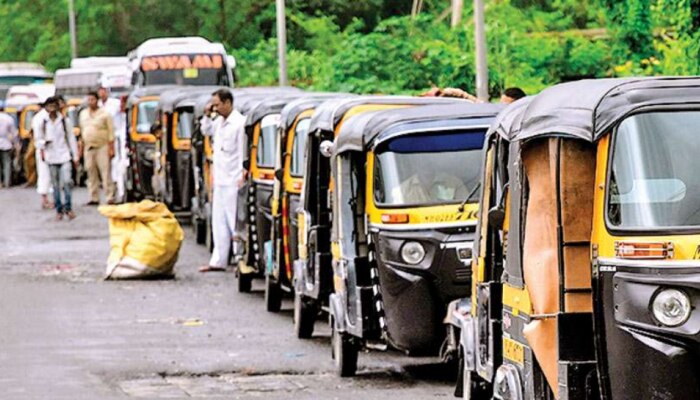 कल्याणमधील वाहतूक पोलिसाचा पैसे घेतानाचा व्हिडीओ समोर 