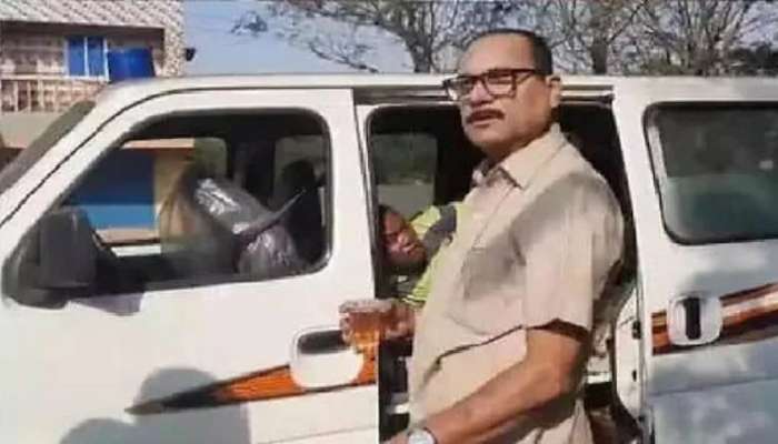 Viral Video: हॉस्पीटल ऐवजी वाईन शॉपसमोर Ambulance थांबवली आणि पेशंटला... ड्रायव्हरचा पराक्रम