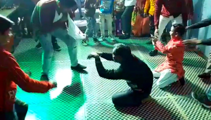 Nagin Dance Video: असा नागिन डान्स श्रीदेवीने नगीनामध्येही केला नसेल...हसून हसून लोलपोट व्हाल!