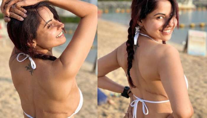 Chhavi Mittal : ब्रेस्ट कॅन्सर सर्जरी चे व्रण दाखवत 'ह्या' अभिनेत्रीनं Flaunt केला व्हाईट बिकीनी लूक! चाहत्यांकडून कौतुकचा वर्षाव