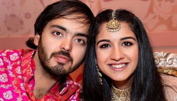 Anant Ambani Radhika Merchant Roka: कोण आहे मुकेश अंबानींची होणारी सून? लाखात एक आहे राधिका मर्चंट 