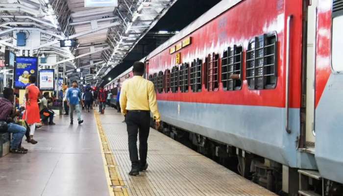 Indian Railways: रेल्वेतून प्रवास करताना &#039;या&#039; 5 मोठ्या चुका करु नका, अन्यथा मोठ्या दंडासोबत भोगावी लागेल जेलची हवा