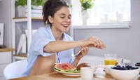 Breakfast का करु नये Skip? फायदे जाणून घेतल्यानंतर तुम्ही कधीही चुकवणार नाही नाश्ता