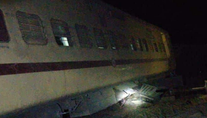 Railway Accident : भीषण! लांब पल्ल्याच्या 'या' रेल्वेगाडीचे 11 डबे रुळावरून घसरले 