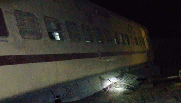 Railway Accident : भीषण! लांब पल्ल्याच्या &#039;या&#039; रेल्वेगाडीचे 11 डबे रुळावरून घसरले 