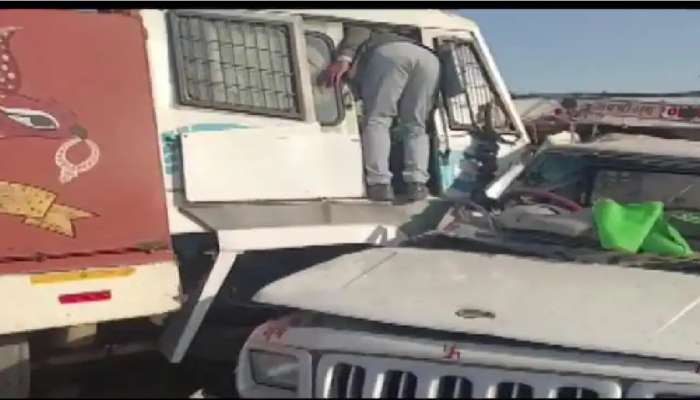 Horrible Accident : कुलदेवीच्या दर्शनानंतर झाला घात; एकाच कुटुंबातील 8 जणांचा भयानक मृत्यू  
