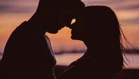 Kissing Scene मुळं अभिनेत्याला पत्नीनं जखमी होईपर्यंत चोपलं
