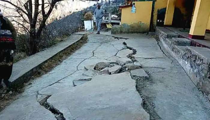 Joshimath Sinking : जोशीमठाबाबत केलेलं &#039;ते&#039; भाकीत खरं ठरतंय! 43 वर्षांपूर्वी काय सांगितलं होतं? जाणून घ्या