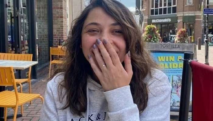 एकाहून एक इंटिमेट सीन देणाऱ्या Actress चा साखरपुडा; फोटो शेअर करत म्हणाली...