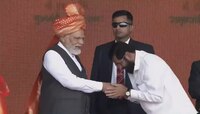 मुख्यमंत्र्यांनी हिंदुत्त्वाच्या मुद्द्यावरून उद्धव ठाकरे यांना पुन्हा डिवचलं
