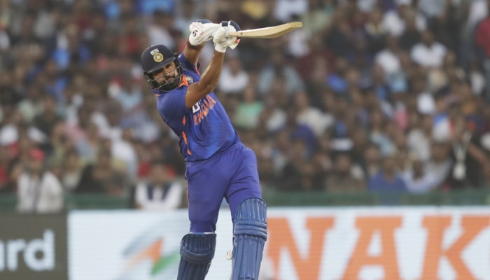 IND vs NZ : गोलंदाजांची कमाल...टीम इंडियाची धमाल, 8 विकेट्सने भारताचा मोठा विजय
