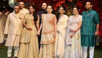 नीता अंबानी - अभिनेत्रींचा मेकअप कोण करतं? त्या व्यक्तीचा पगार ऐकून बसेल धक्का