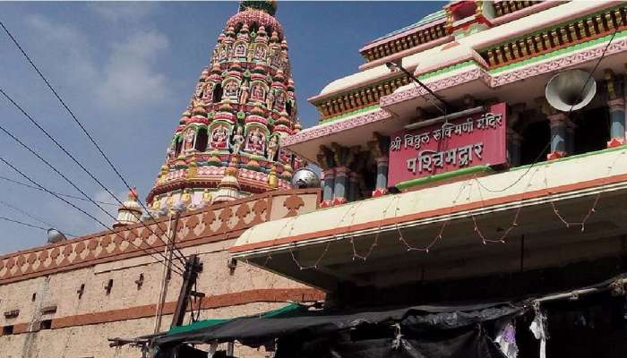 Pandharpur : विठू माऊलीच्या दारातच आलं मरण; मंदिरात प्रदक्षिणा घालत असतानाच वारकऱ्याचा मृत्यू 