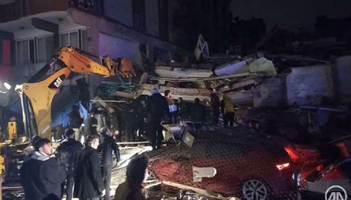 Earthquake In Turkey: 7.4 रिश्टर स्केल भूकंपाने तुर्की हादरलं, 200 हून अधिक इमारती कोसळल्या, 53 ठार