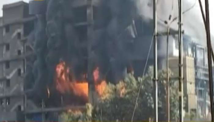 Mahad Fire : महाड MIDC मध्ये भीषण आग; आजुबाजूचा परिसर निर्मनुष्य 