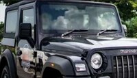 Thar 4X4 पेक्षाही अधिक Popular झाली ही कार; लॉन्च होताच Waiting Period दीड वर्षांवर
