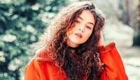 Personality by Hair: तुमची केसं ठरवतात तुमची पर्सनालिटी, कसा ओळखाल महिलांचा स्वभाव?