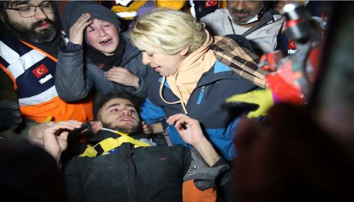 Turkey earthquake :  मृत्यूशी नडला... मूत्र पिऊन ढिगाऱ्याखाली 94 तास जिवंत राहिला!