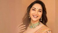 Madhuri Dixit: माधुरी दीक्षितचा चेहरा पाहून 'त्या' महिलेनं केली होती भविष्यवाणी