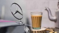 कधी काळी विकायचा चहा; आता विकत घेतली 90 लाखांची Mercedes