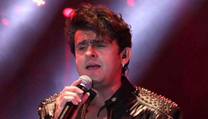 Sonu Nigam : स्टेजवरच गायक सोनू निगम याला धक्काबुक्की; मुंबईतील ईव्हेंटचा Video Viral 