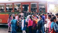 मुंबईकरांसाठी मोठी बातमी! तब्बल 412 बसची सेवा उद्यापासून बंद करण्याचा निर्णय